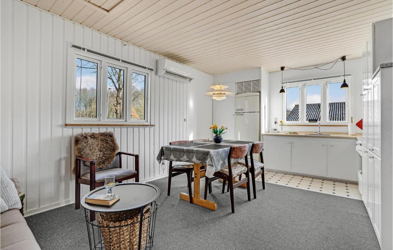 3 Bedroom Lovely Home In Give Uve Екстер'єр фото
